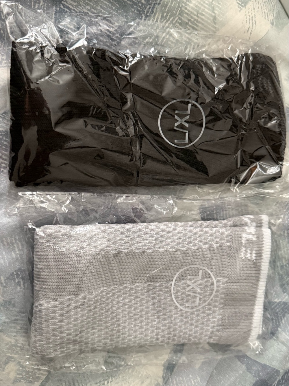 LXL Branded Pack of Black and Light Gray Compression Socks